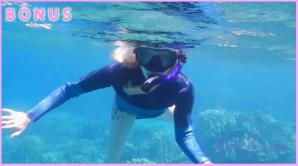 Victoria snorkels with the turtles!